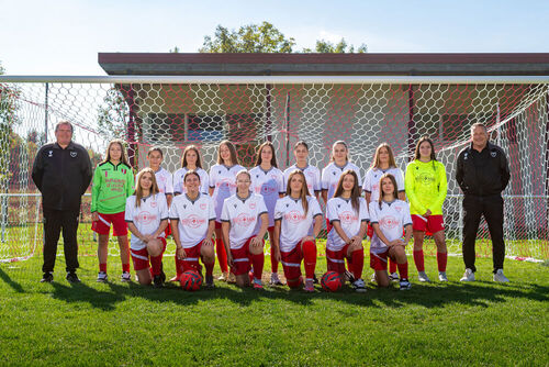 FEMININE U18F A8   D1 : REVENTIN  US / LCA FOOT 38