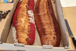 Les deux superbes brioches offertes par la boulangerie la Valse des pains