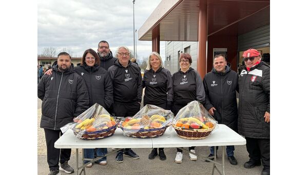 Le LCA Foot 38 remercie chaleureusement son partenaire KARAHAN FAÇADES !!